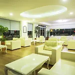 Sunbay Park 4* Μαρμαρίς