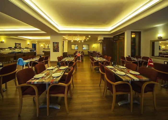 فندق Sunbay Park Armutalan