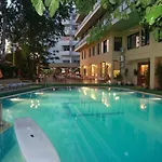 Sunbay Park מלון