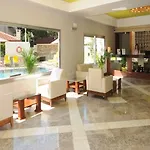 מלון Sunbay Park 3*