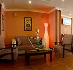 מלון Sunbay Park 3*